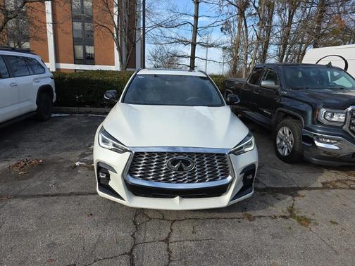 2023 INFINITI QX55 LUXE