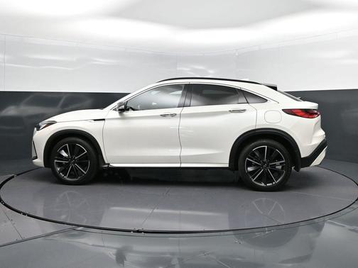 2023 INFINITI QX55 LUXE