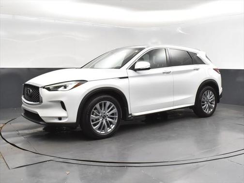 2024 INFINITI QX50 LUXE