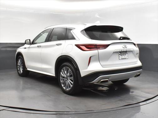 2024 INFINITI QX50 LUXE