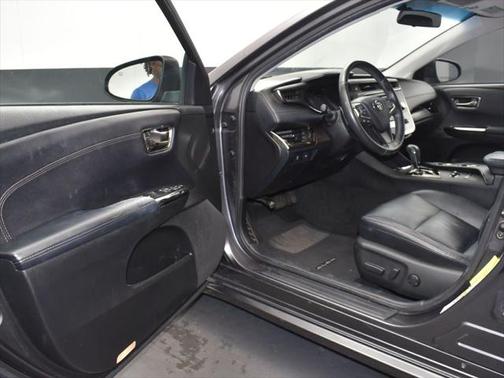 2016 Toyota Avalon XLE