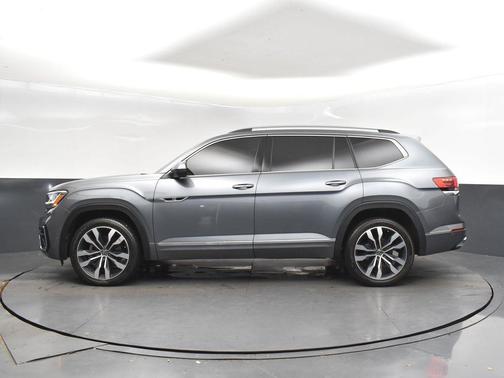2022 Volkswagen Atlas 3.6L SEL Premium