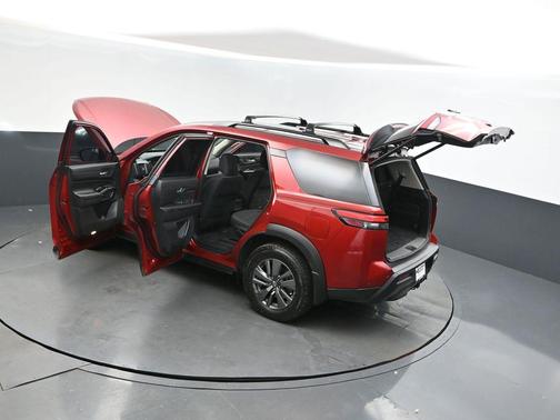 2022 Nissan Pathfinder SV 2WD