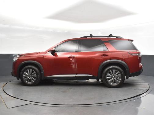 2022 Nissan Pathfinder SV 2WD