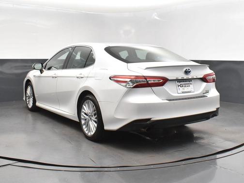 2018 Toyota Camry Hybrid XLE
