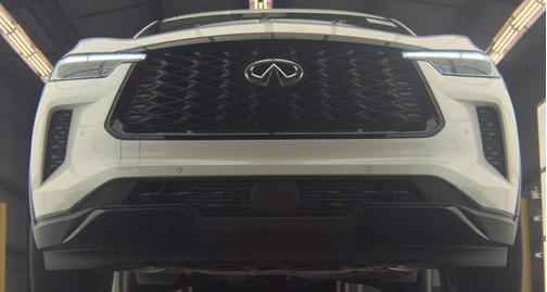 Majestic White 2025 INFINITI QX60 Luxe