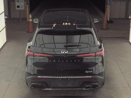2025 INFINITI QX60 Pure
