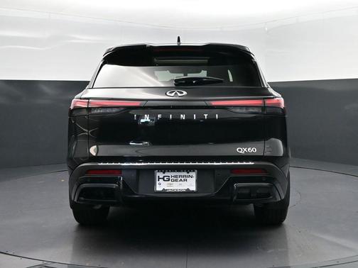 2025 INFINITI QX60 Pure