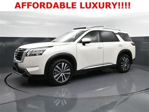 2022 Nissan Pathfinder Platinum 2WD