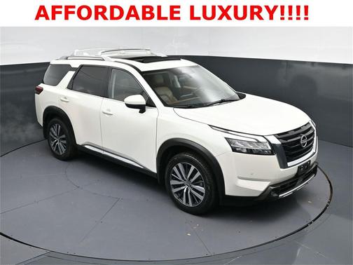 2022 Nissan Pathfinder Platinum 2WD
