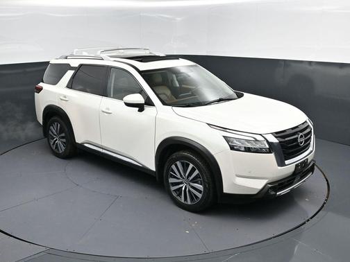 2022 Nissan Pathfinder Platinum 2WD