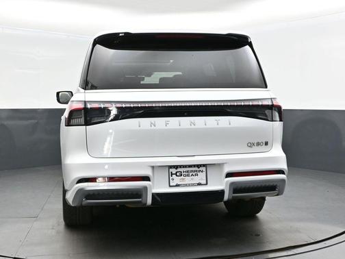 2025 INFINITI QX80 SENSORY AWD