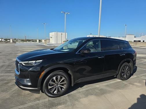 2023 INFINITI QX60 Pure