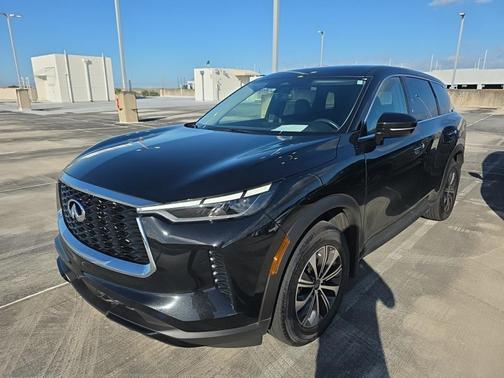 2023 INFINITI QX60 Pure