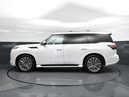 2025 INFINITI QX80 SENSORY AWD