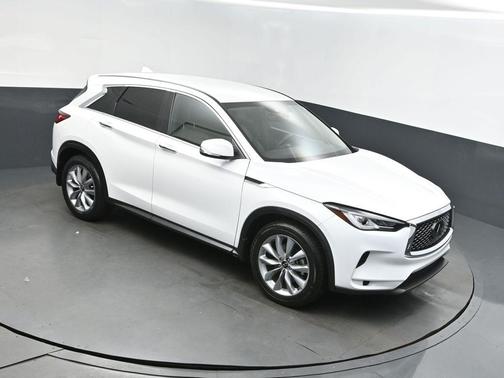 2022 INFINITI QX50 PURE
