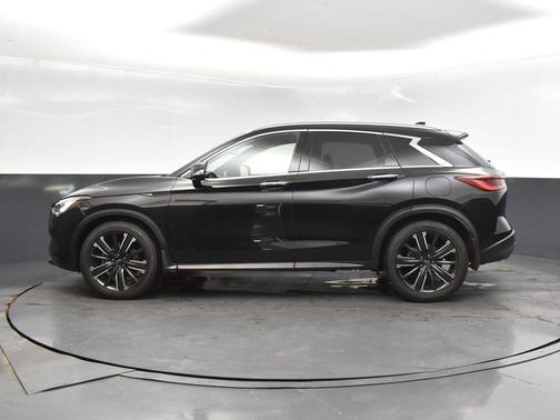 2022 INFINITI QX50 LUXE