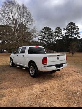 Bright White Clearcoat 2016 RAM 1500 Tradesman/Express