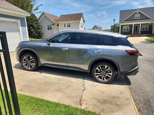2022 INFINITI QX60 Luxe
