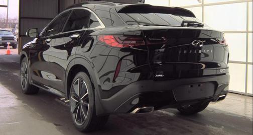 2023 INFINITI QX55 LUXE