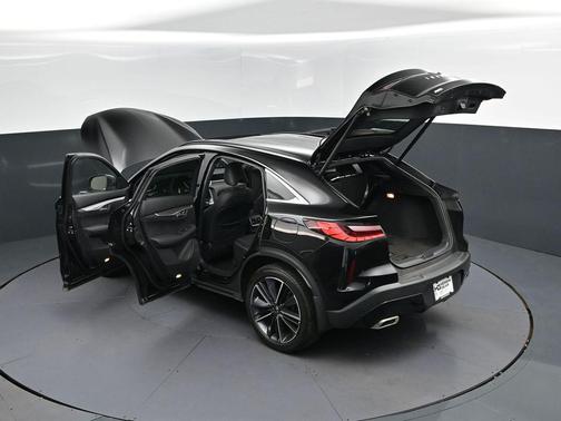 2023 INFINITI QX55 LUXE