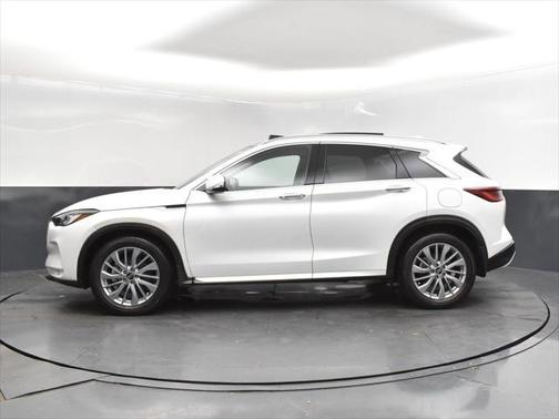 2024 INFINITI QX50 LUXE