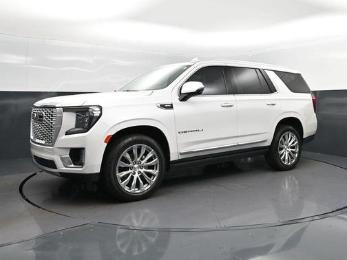 White Frost Tricoat 2022 GMC Yukon Denali
