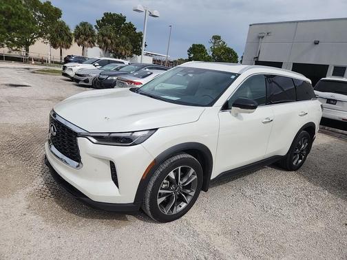 2025 INFINITI QX60 Luxe