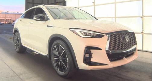 Majestic White 2023 INFINITI QX55 ESSENTIAL
