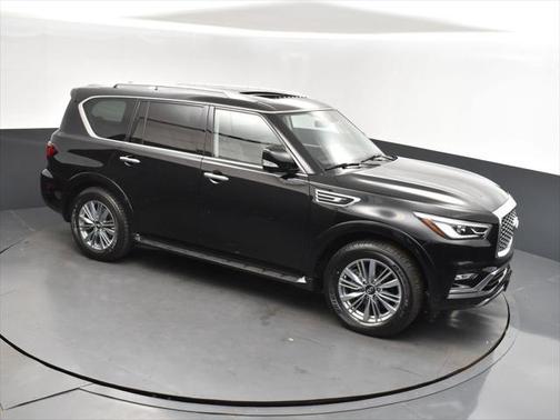 2023 INFINITI QX80 Luxe