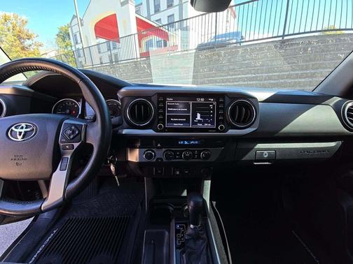 2021 Toyota Tacoma SR5