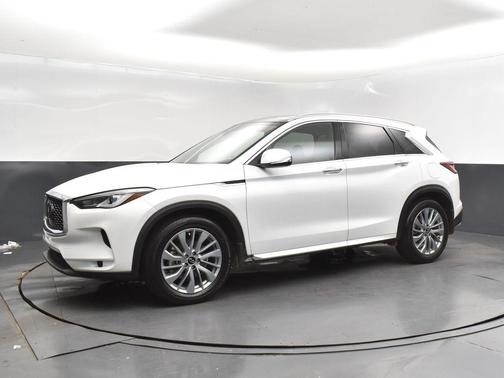 2024 INFINITI QX50 LUXE