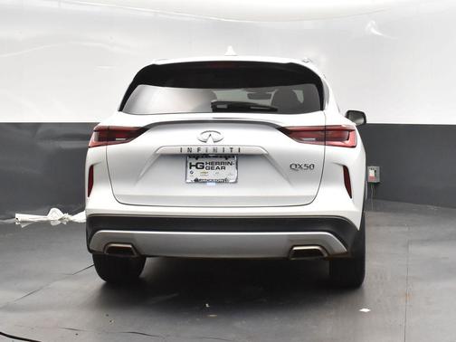 2024 INFINITI QX50 LUXE