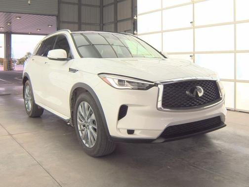 2024 INFINITI QX50 LUXE