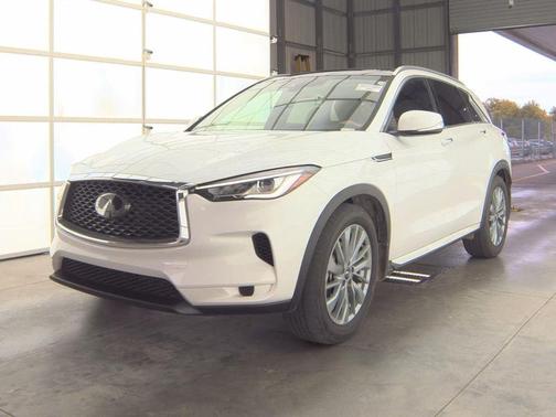 2024 INFINITI QX50 LUXE