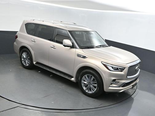 2021 INFINITI QX80 Luxe