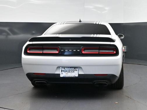 Bright White Clearcoat 2016 Dodge Challenger R/T