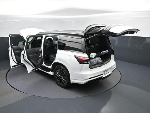Radiant White/Black Obsidian 2026 INFINITI QX80 AUTOGRAPH AWD
