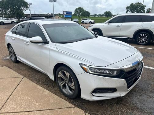 Platinum White Pearl 2018 Honda Accord EX