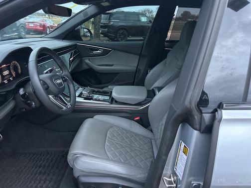 2024 Audi SQ8 4.0T Premium Plus