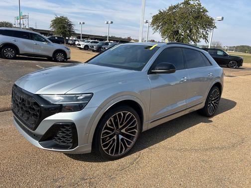 2024 Audi SQ8 4.0T Premium Plus