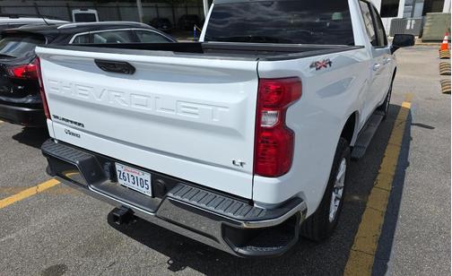 Summit White 2023 Chevrolet Silverado 1500 LT