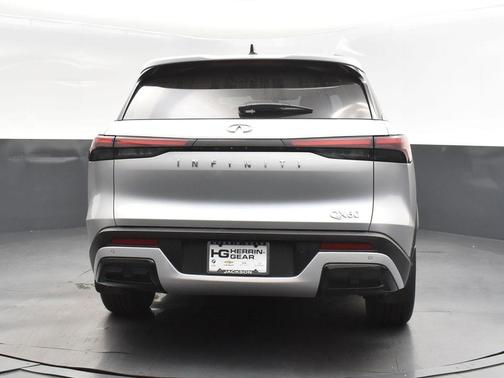 2023 INFINITI QX60 Pure