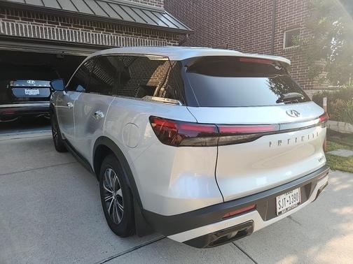 2023 INFINITI QX60 Pure
