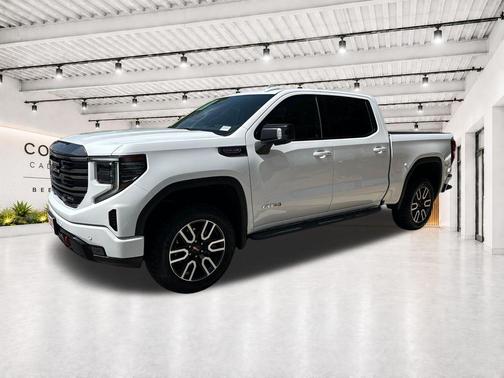 Summit White 2023 GMC Sierra 1500 AT4