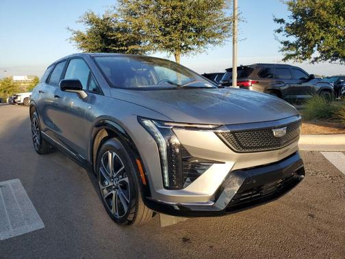 2025 Cadillac OPTIQ Sport 2 AWD