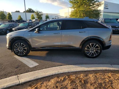 2025 Cadillac OPTIQ Sport 2 AWD