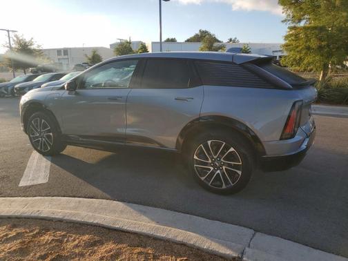 2025 Cadillac OPTIQ Sport 2 AWD