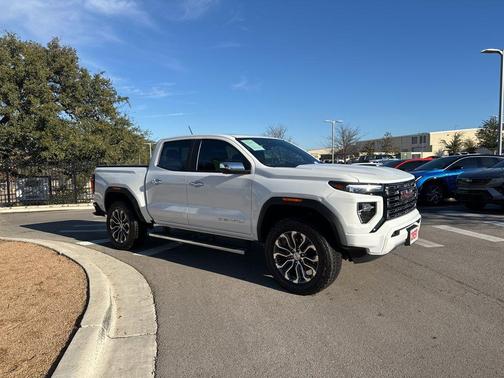 2024 GMC Canyon Denali