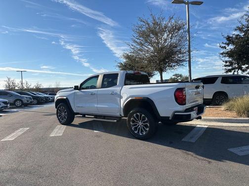 2024 GMC Canyon Denali